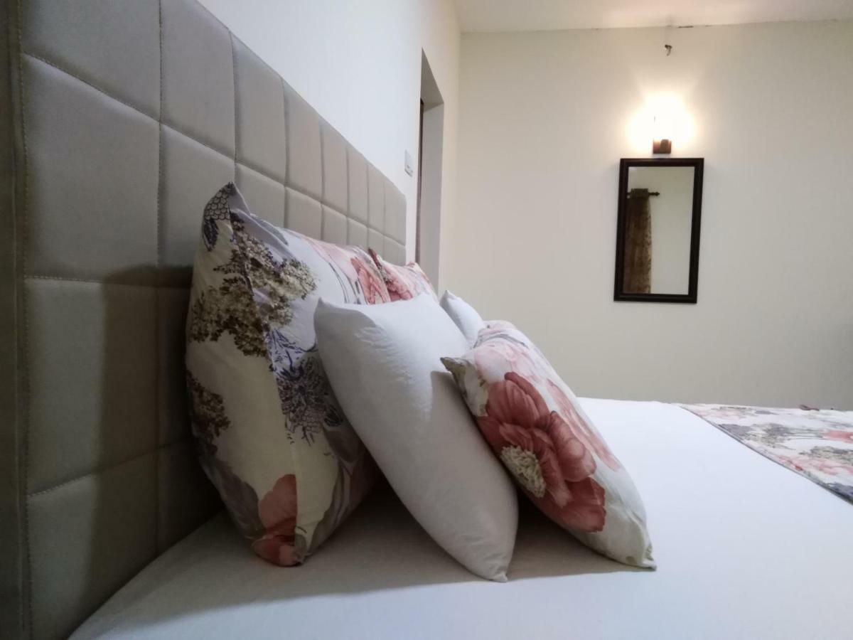 Sky Residencies Apartment Hikkaduwa Luaran gambar